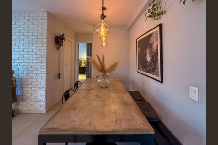 Apartamento à venda com 58m², 2 quartos e 1 vaga