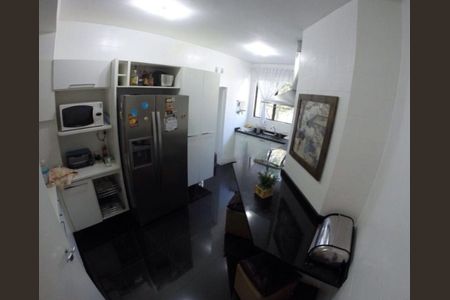 Apartamento à venda com 180m², 4 quartos e 2 vagas