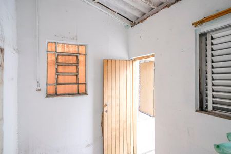 Casa à venda com 84m², 2 quartos e 1 vagaÁrea de serviço