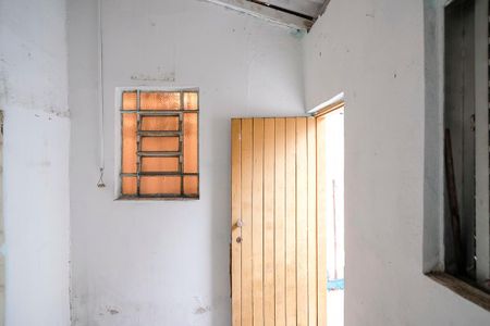 Casa à venda com 84m², 2 quartos e 1 vagaÁrea de serviço