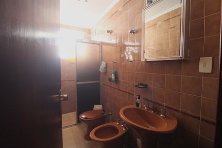 Casa à venda com 103m², 3 quartos e 3 vagasBanheiro 2