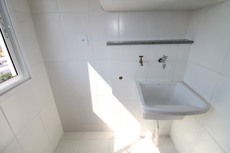 Apartamento para alugar com 65m², 2 quartos e 1 vagaÁrea de Serviço
