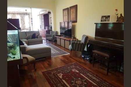 Casa à venda com 3 quartos, 200m² em Campo Belo, São Paulo