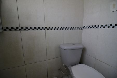 Casa à venda com 120m², 2 quartos e sem vagaBanheiro