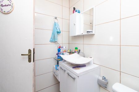 Casa à venda com 100m², 3 quartos e 1 vagaBanheiro 1