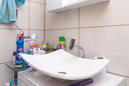 Casa à venda com 100m², 3 quartos e 1 vagaBanheiro 1