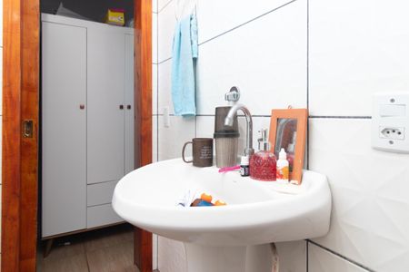 Casa à venda com 100m², 3 quartos e 1 vagaBanheiro - Casa 2