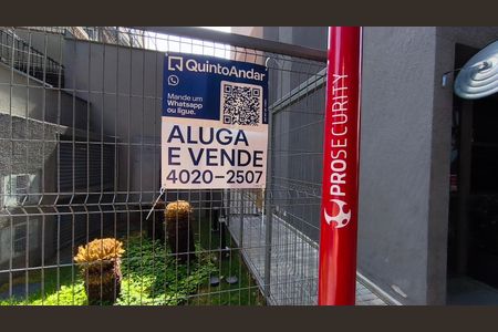 Studio para alugar com 28m², 1 quarto e sem vagaFachada + Plaquinha