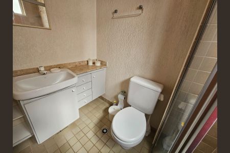 Apartamento para alugar com 65m², 2 quartos e 1 vaga Apartamento para alugar com 65m², 2 quartos e 1 vagaBanheiro