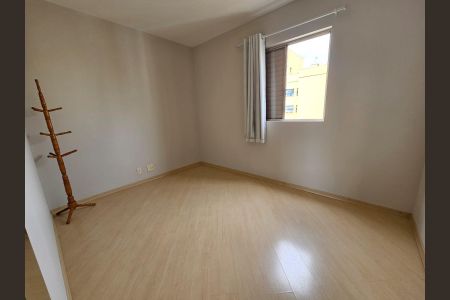 Apartamento para alugar com 65m², 2 quartos e 1 vaga Apartamento para alugar com 65m², 2 quartos e 1 vagaQuarto