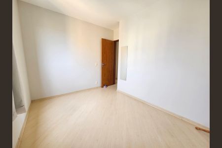 Apartamento para alugar com 65m², 2 quartos e 1 vaga Apartamento para alugar com 65m², 2 quartos e 1 vagaQuarto