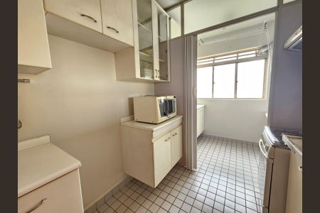 Apartamento para alugar com 65m², 2 quartos e 1 vaga Apartamento para alugar com 65m², 2 quartos e 1 vagaCozinha
