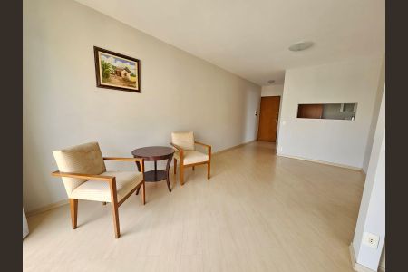 Apartamento para alugar com 65m², 2 quartos e 1 vaga Apartamento para alugar com 65m², 2 quartos e 1 vagaSala