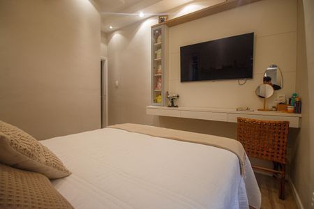 Apartamento à venda com 140m², 3 quartos e 2 vagasQuarto 2
