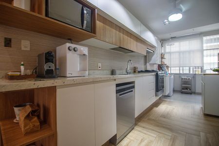 Apartamento à venda com 140m², 3 quartos e 2 vagasCozinha