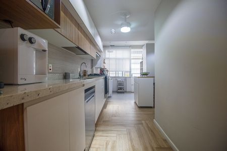 Apartamento à venda com 140m², 3 quartos e 2 vagasCozinha