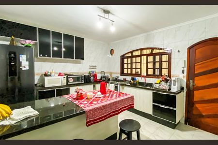 Casa para alugar com 90m², 3 quartos e 2 vagas