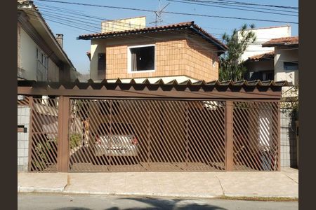 Casa à venda com 330m², 3 quartos e 2 vagas