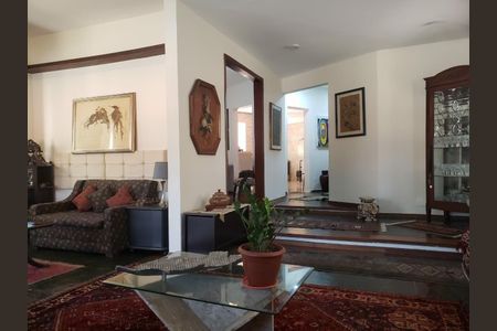 Casa à venda com 3 quartos, 330m² em Vila Irmaos Arnoni, São Paulo