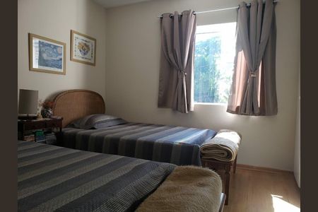 Casa à venda com 330m², 3 quartos e 2 vagas