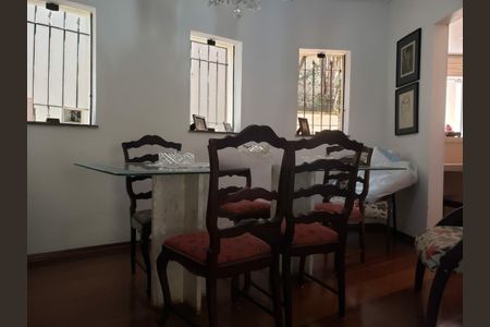 Casa à venda com 3 quartos, 330m² em Vila Irmaos Arnoni, São Paulo
