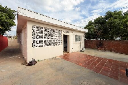 Casa para alugar com 150m², 3 quartos e 4 vagasQuintal