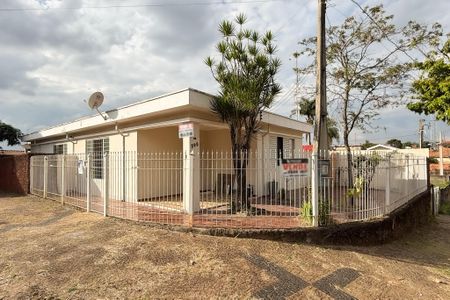 Casa para alugar com 150m², 3 quartos e 4 vagasFachada