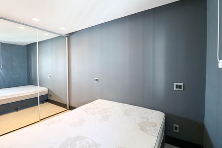 Apartamento à venda com 70m², 1 quarto e 2 vagas Apartamento à venda com 70m², 1 quarto e 2 vagasSuíte