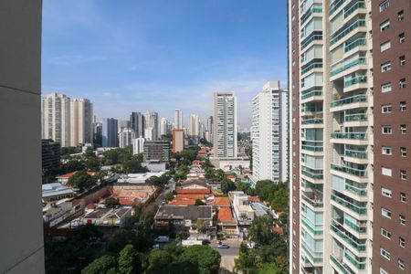 Apartamento à venda com 70m², 1 quarto e 2 vagas Apartamento à venda com 70m², 1 quarto e 2 vagasVaranda