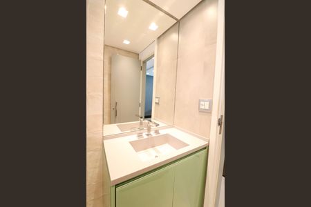 Apartamento à venda com 70m², 1 quarto e 2 vagas Apartamento à venda com 70m², 1 quarto e 2 vagasBanheiro da Suíte
