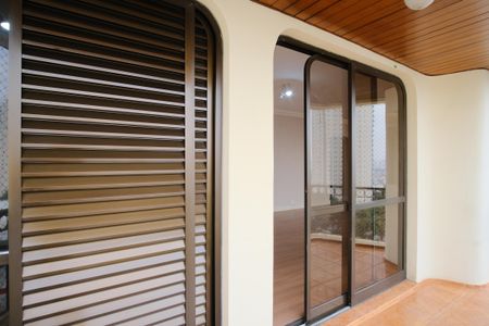 Apartamento para alugar com 160m², 4 quartos e 2 vagasVaranda da Sala e Escritório
