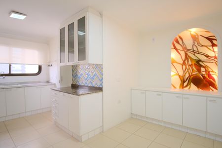 Apartamento para alugar com 160m², 4 quartos e 2 vagasCozinha