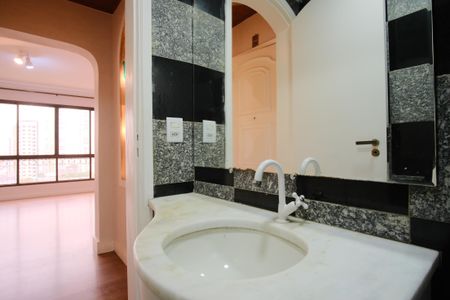 Apartamento para alugar com 160m², 4 quartos e 2 vagasLavabo