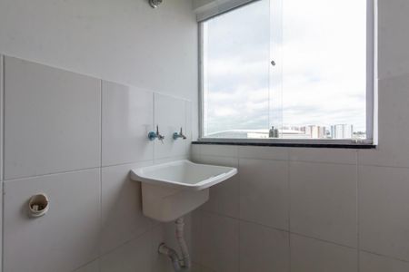 Apartamento à venda com 34m², 1 quarto e sem vaga Apartamento à venda com 34m², 1 quarto e sem vagaCozinha e Área de Serviço