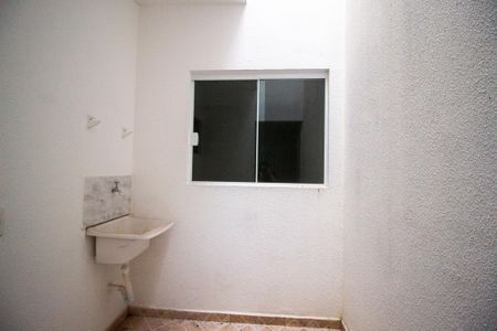 Casa de condomínio para alugar com 53m², 2 quartos e 1 vagaÁrea de Serviço