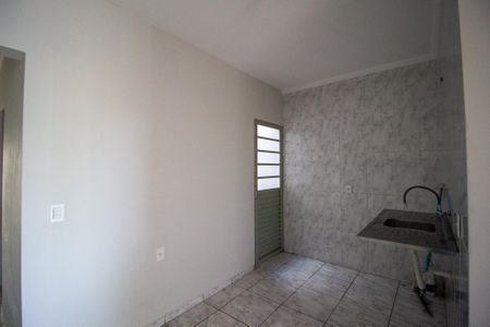 Casa de condomínio para alugar com 53m², 2 quartos e 1 vagaCozinha 