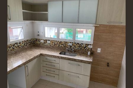 Apartamento à venda com 200m², 3 quartos e 2 vagas