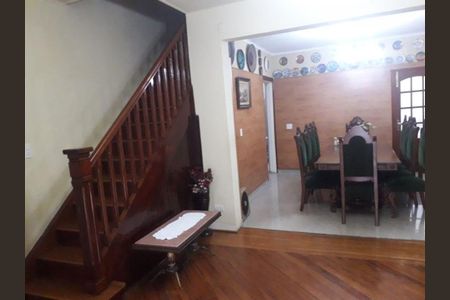 Casa à venda com 200m², 3 quartos e 1 vaga