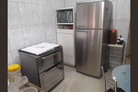 Casa à venda com 200m², 3 quartos e 1 vaga