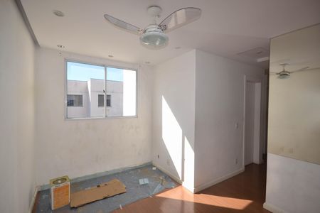 sala de apartamento para alugar com 2 quartos, 46m² em Vila Avelina, Nova Iguaçu