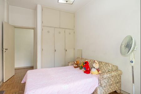 Apartamento à venda com 200m², 3 quartos e 1 vaga Apartamento à venda com 200m², 3 quartos e 1 vagaQuarto 2