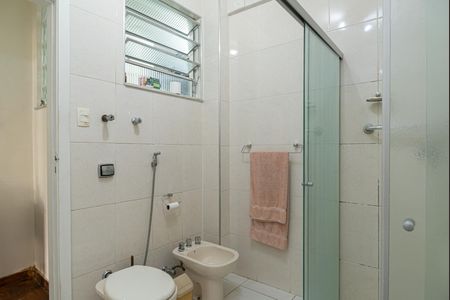 Apartamento à venda com 200m², 3 quartos e 1 vaga Apartamento à venda com 200m², 3 quartos e 1 vagaBanheiro