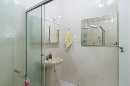 Apartamento à venda com 200m², 3 quartos e 1 vaga Apartamento à venda com 200m², 3 quartos e 1 vagaBanheiro