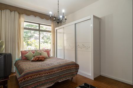 Apartamento à venda com 200m², 3 quartos e 1 vaga Apartamento à venda com 200m², 3 quartos e 1 vagaQuarto 1