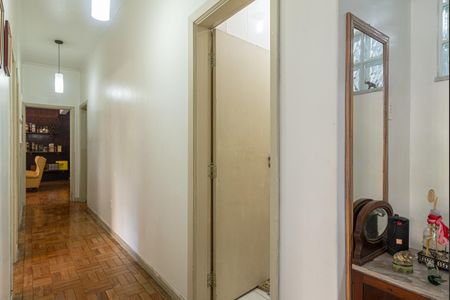 Apartamento à venda com 200m², 3 quartos e 1 vaga Apartamento à venda com 200m², 3 quartos e 1 vagaCorredor dos Quartos