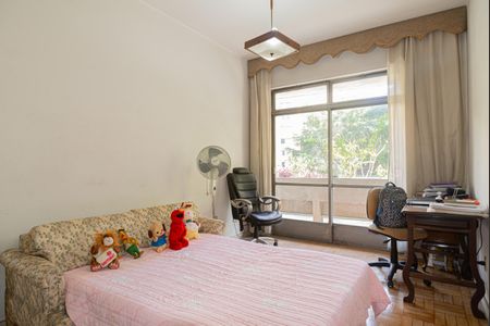 Apartamento à venda com 200m², 3 quartos e 1 vaga Apartamento à venda com 200m², 3 quartos e 1 vagaQuarto 2