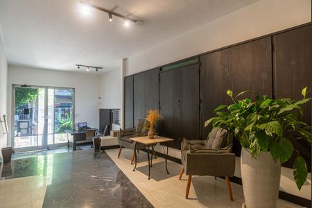 Apartamento à venda com 200m², 3 quartos e 1 vaga Apartamento à venda com 200m², 3 quartos e 1 vagaÁrea comum - Hall Social