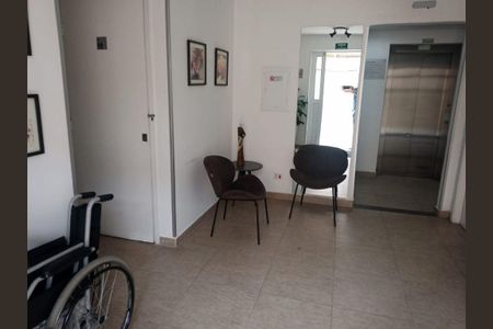 Apartamento à venda com 32m², 1 quarto e 1 vaga