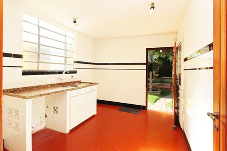 Cozinha de casa à venda com 3 quartos, 229m² em Teresópolis, Porto Alegre