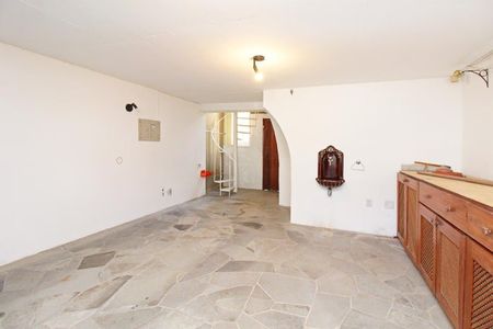 Sala de casa à venda com 3 quartos, 229m² em Teresópolis, Porto Alegre